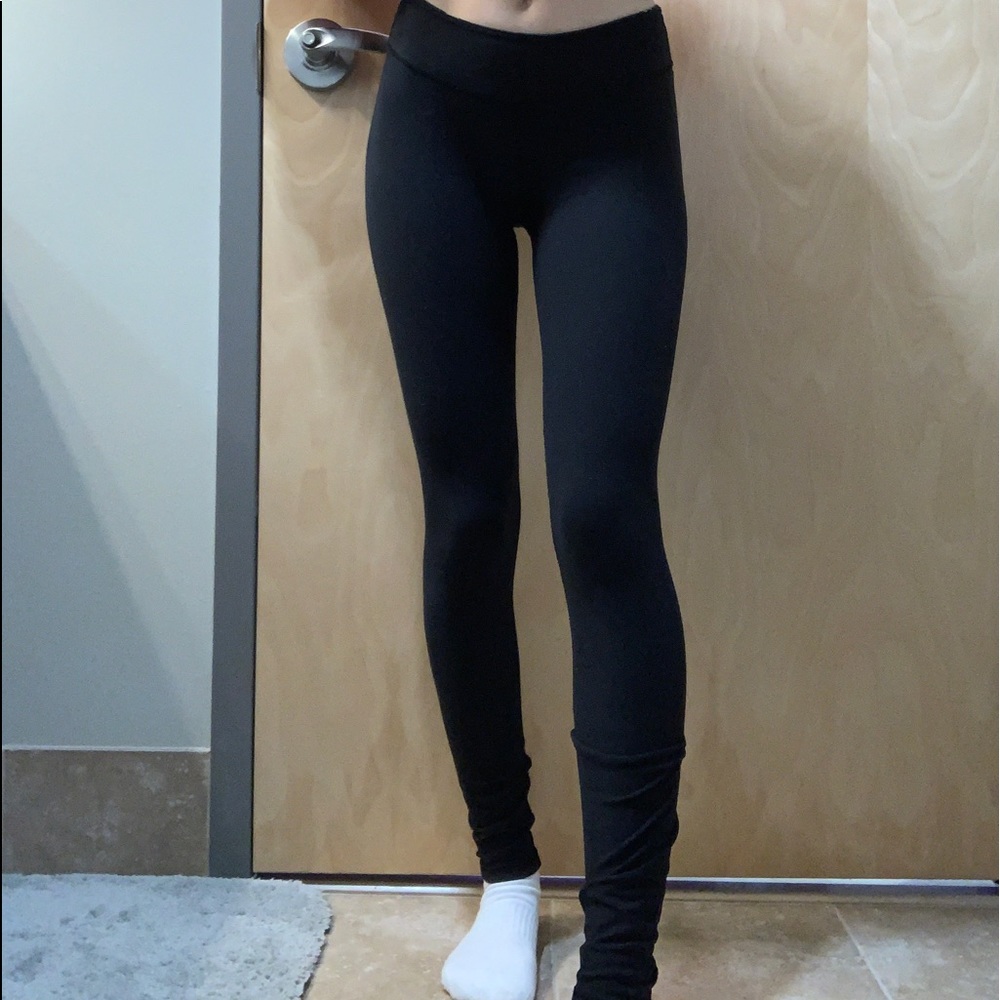 Lululemon Ivivva rhythmic low black tights